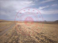 Ağrı Hamur Ekincik Köyü Milli Emlak'tan Satılık 30.400,00 m2 Tarla